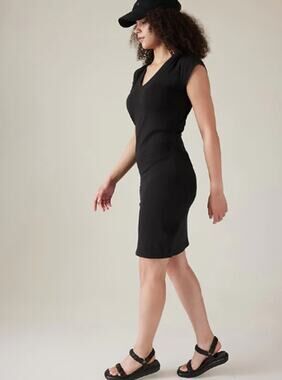 Athleta S black Effortless Tee Dress everyday classic comfort casual shirt curvy